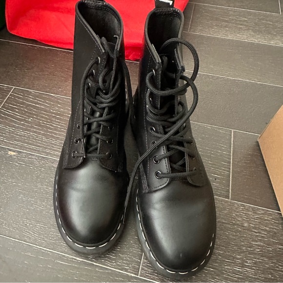 ALMOST NEW Dr. Martens Black 1460 Contrast Stitch Boots - Picture 10 of 10